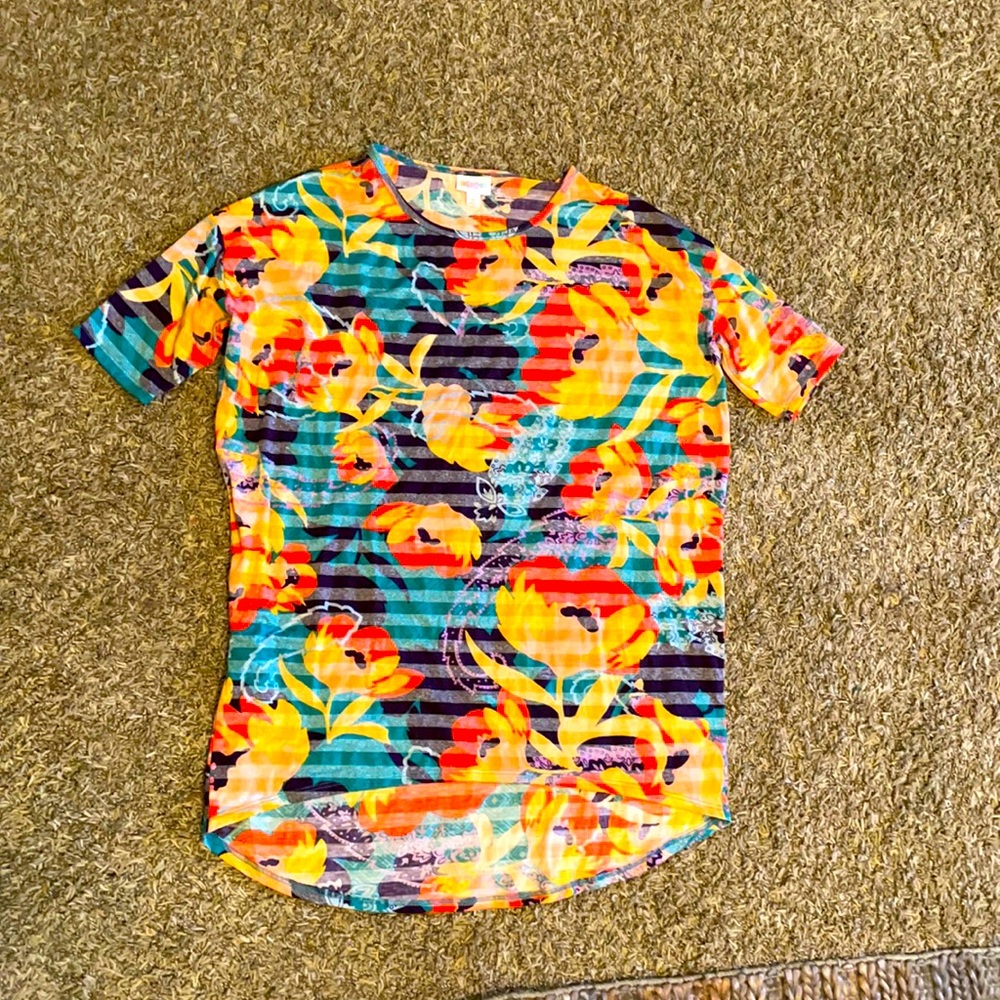 Brand new women’s LulaRue t-shirt loungewear